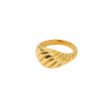 Amore Ring