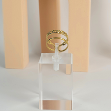 Arianna Ring