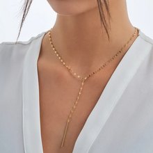 Lip necklace