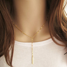 Lip necklace